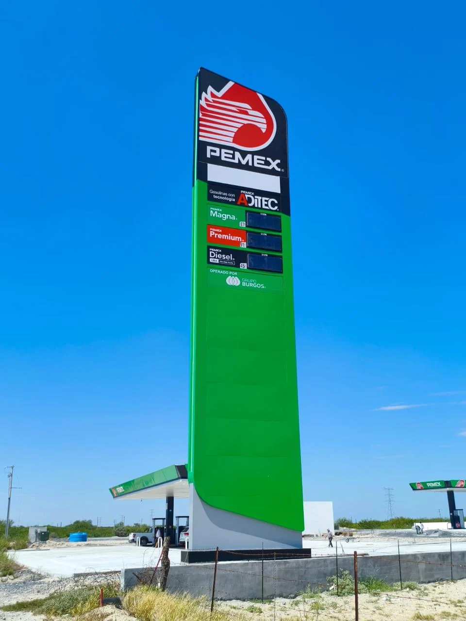 Tótem PEMEX de identificación de estación